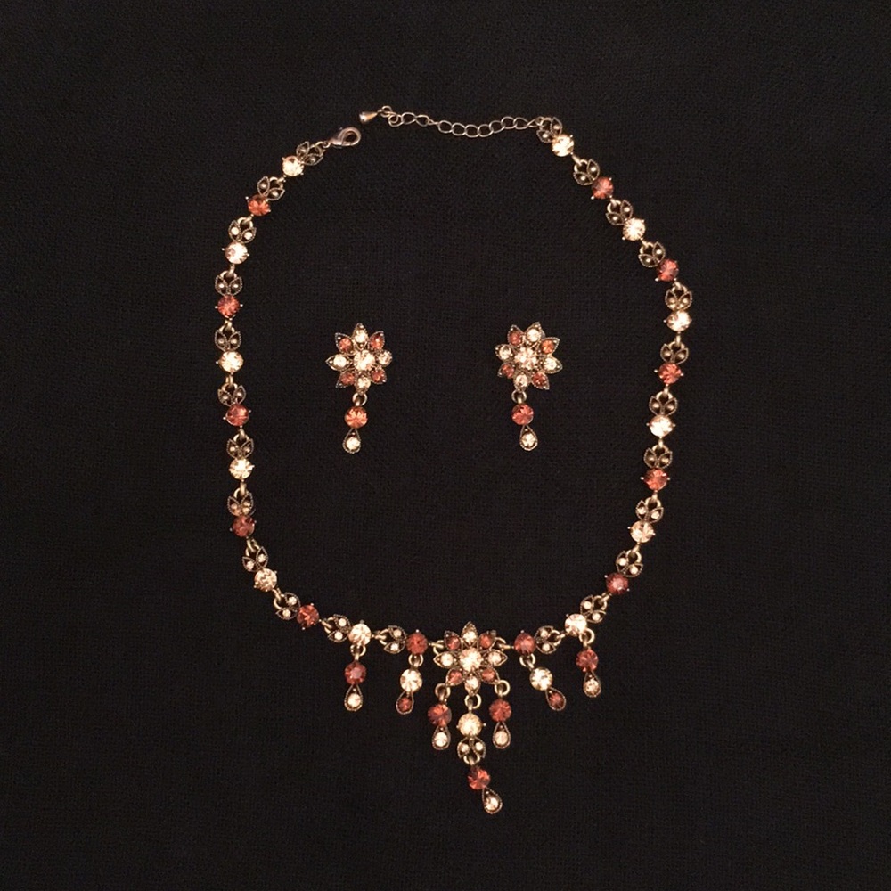 Jewelry, necklace with earrings